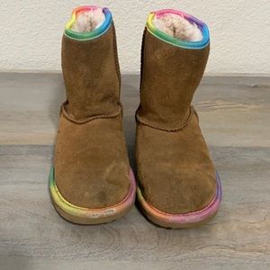 Girl uggs